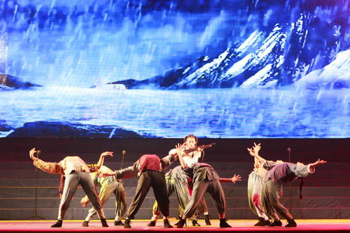 放歌新時(shí)代 第34屆哈夏音樂(lè)會(huì)黑龍江大學(xué)專場(chǎng)演出圖片集